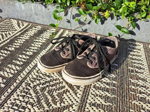 Zwart grijze Vans maat 30, Kinderen en Baby's, Kinderkleding | Schoenen en Sokken, Gebruikt, Schoenen, Jongen of Meisje, Ophalen of Verzenden