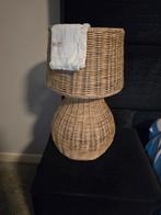 Te koop: Rivièra Maison Costa Bahia Rattan Lamp, Ophalen of Verzenden, Zo goed als nieuw, Rond, Riet