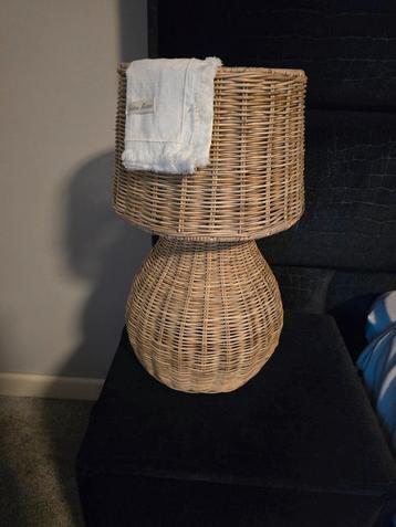 Te koop: Rivièra Maison Costa Bahia Rattan Lamp beschikbaar voor biedingen