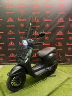 Vespa Sprint 2018 Brom! Mat Zwart / RS Zadel / Garantie!, Ophalen of Verzenden, Benzine