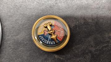 Efteling personeelspin Kompas Kerst 2022 met blik beschikbaar voor biedingen