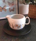 💝 Vintage retro SCHIRNDING MADELIEF schenkkan wit bruin, Huis en Inrichting, Keuken | Servies, Overige typen, Ophalen of Verzenden