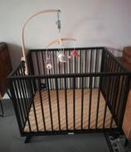 - Babybox incl mobile en matras met roze hoes, Ophalen, Gebruikt, Rechthoekig, In hoogte verstelbaar