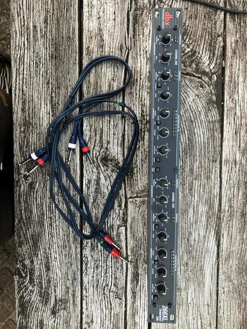 DBX 266XL Compressor/gate 2 kanalen Met 2 Y-kabels, Muziek en Instrumenten, Effecten, Zo goed als nieuw, Compressor, Ophalen of Verzenden