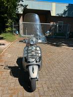 Vespa LX50 4T Snorscooter – Rijdt perfect!  Nieuwe accu!, Fietsen en Brommers, Ophalen, Zo goed als nieuw, Vespa LX