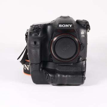 Sony Alpha A77 II + VG-C77AM Accu - Incl. Garantie (B) beschikbaar voor biedingen