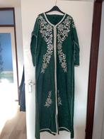 Groene kaftan met zilveren details, Maat 42/44 (L), Ophalen of Verzenden, Zo goed als nieuw, Onder de knie