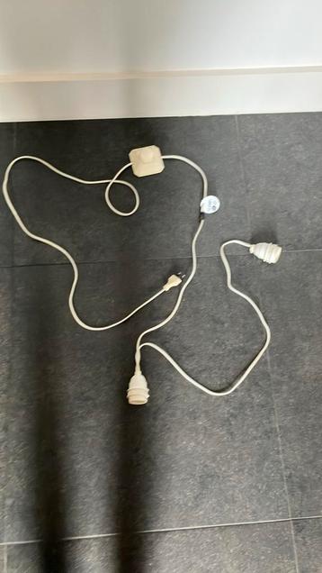 Snoer met 2 fittingen en dimmer beschikbaar voor biedingen
