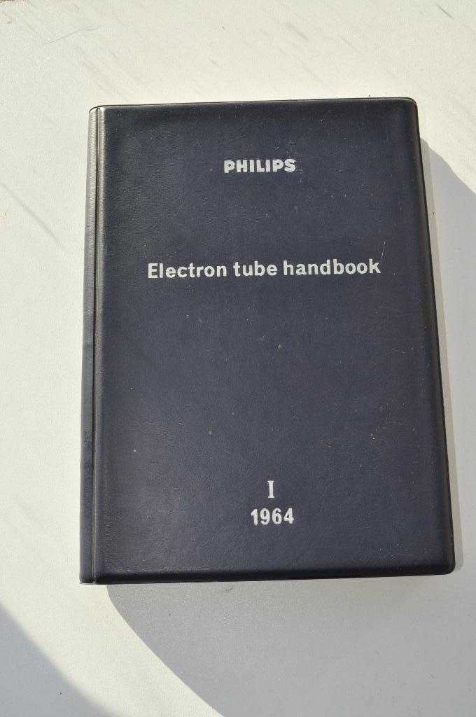 Philips Electron Tube Handbook deel I 1964, Boeken, Techniek, Gelezen, Elektrotechniek, Ophalen of Verzenden