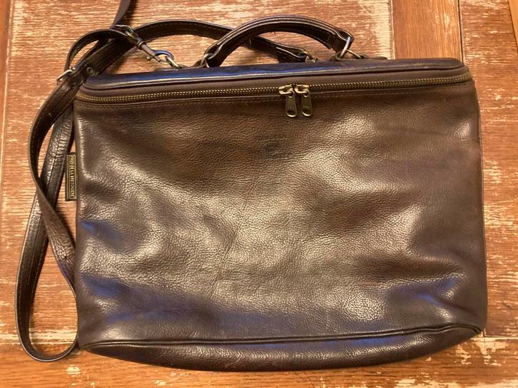 Fred de la Bretonniere bruin leren (laptop)tas, Sieraden, Tassen en Uiterlijk, Tassen | Damestassen, Gebruikt, Handtas, Bruin