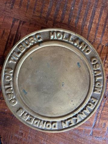 Grote amulet - Franken Donders Tilburg beschikbaar voor biedingen