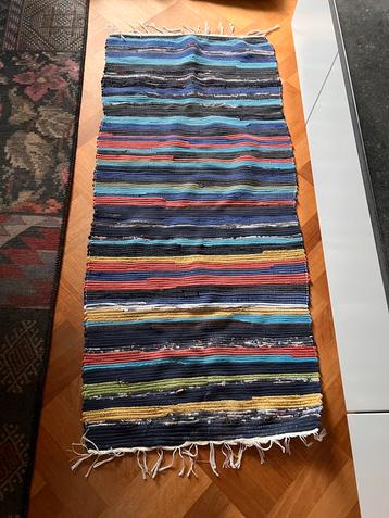 Kleurrijk vloerkleed 150x65 cm beschikbaar voor biedingen
