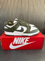 Nike Dunk Low Medium Olive Maat 44 Nieuw!, --, Overige kleuren, Nike, Nieuw