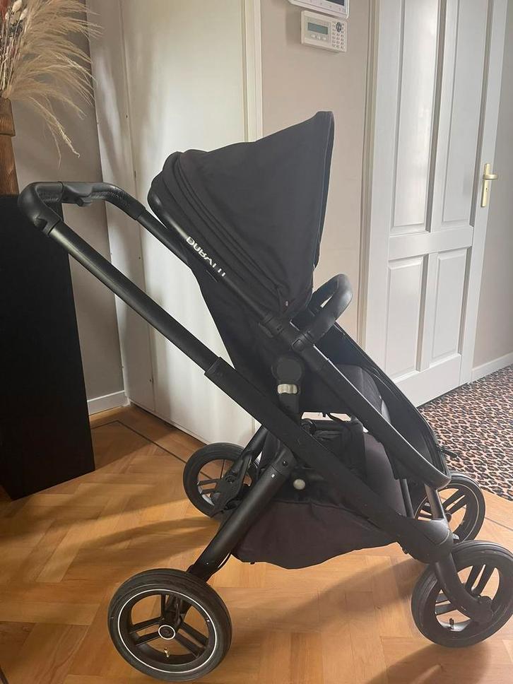 Dubatti One kinderwagen buggy met reiswieg zwart, Kinderen en Baby's, Kinderwagens en Combinaties, Gebruikt, Overige merken, Met reiswieg