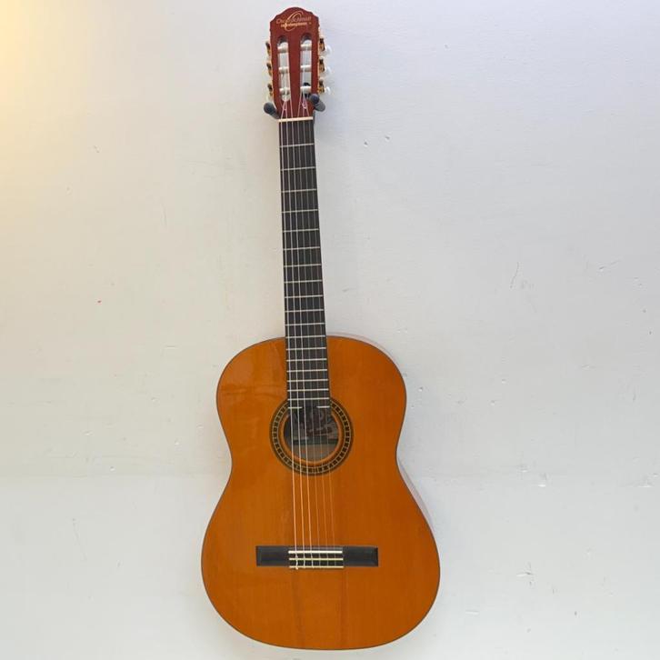 Wasburn Oscar Schmidt OC9 Klassieke Gitaar, Muziek en Instrumenten, Snaarinstrumenten | Gitaren | Akoestisch, Gebruikt