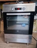 Inductie fornuis beko, Witgoed en Apparatuur, Fornuizen, Ophalen, Keramisch, 4 kookzones, Zo goed als nieuw