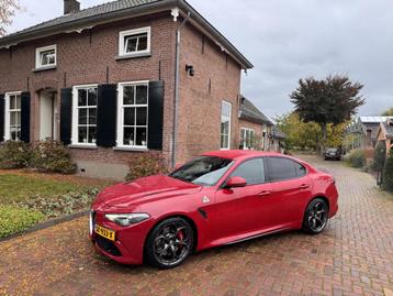 Alfa Romeo Giulia 2.9 V6 Quadrifoglio 570 pk carbon beschikbaar voor biedingen