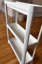 Ikea shelf- narrow and perfect for sleek spaces, Huis en Inrichting, Ophalen, Zo goed als nieuw