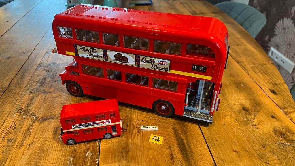 LEGO 10258 & 40220 London Bus, Kinderen en Baby's, Speelgoed | Duplo en Lego, Ophalen of Verzenden, Gebruikt, Complete set, Lego