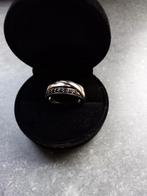 Zilveren ring met zwarte saffier maat 17,5, Nieuw, Ophalen of Verzenden, 17 tot 18, Dame