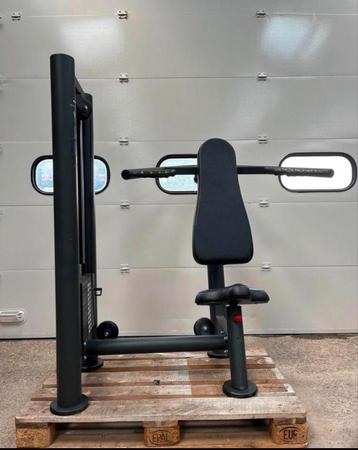 Panatta Sec schouder press machine Black beschikbaar voor biedingen