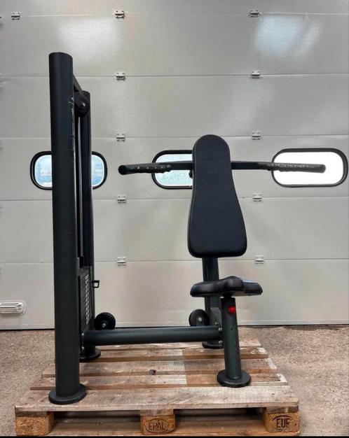Panatta Sec schouder press machine Black, Sport en Fitness, Fitnessmaterialen, Gebruikt, Overige typen, Armen, Benen, Borst, Buik