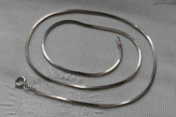 Zilveren Ketting  beschikbaar voor biedingen