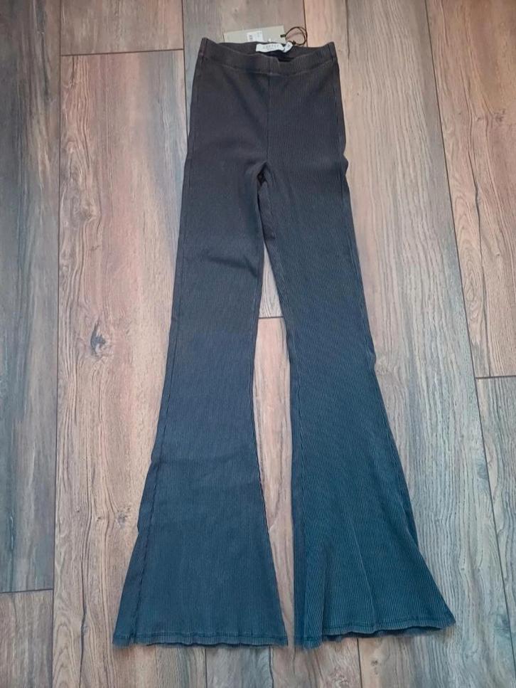 Diverse nieuwe damesbroeken maat XS, Kleding | Dames, Broeken en Pantalons, Nieuw, Maat 34 (XS) of kleiner, Bruin, Lang, Ophalen of Verzenden