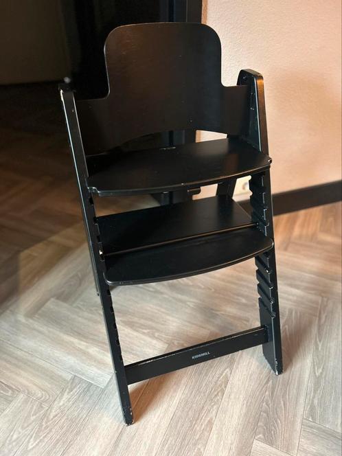 Zwarte Kidsmill up eetstoel, Kinderen en Baby's, Kinderstoelen, Zo goed als nieuw, Meegroeistoel, Ophalen
