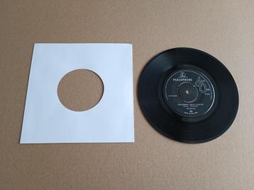 Single: The Beatles - Strawberry Fields Forever (1967)   beschikbaar voor biedingen