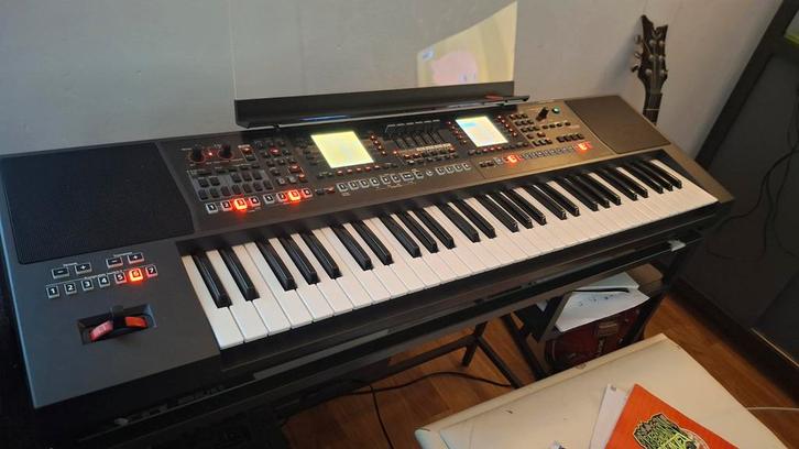 ROLAND E-A7 Aranger keyboard, Muziek en Instrumenten, Keyboards, Zo goed als nieuw, 61 toetsen, Roland, Ophalen of Verzenden