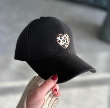 Zwart baseball petje met tijgerprint hartje, nieuw beschikbaar voor biedingen