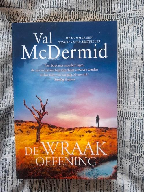 Val McDermid, De wraak oefening, Boeken, Thrillers, Zo goed als nieuw, Ophalen of Verzenden