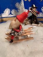 Pinecome #kerst kabouter slee, Diversen, Kerst, T, Ophalen of Verzenden, Zo goed als nieuw, N