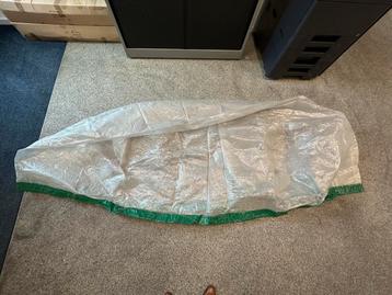 Tuintafel hoes beschikbaar voor biedingen