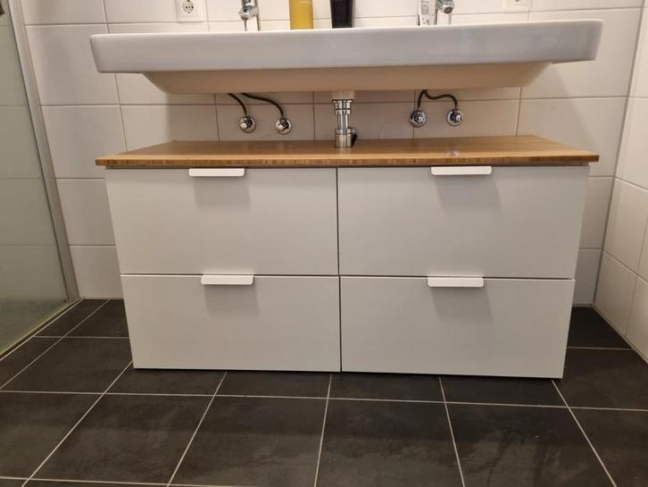 Ikea Godmorgon Wastafelkast 120cm - Wegens Verhuizing, Huis en Inrichting, Badkamer | Badkamermeubels, Zo goed als nieuw, Wastafelkast