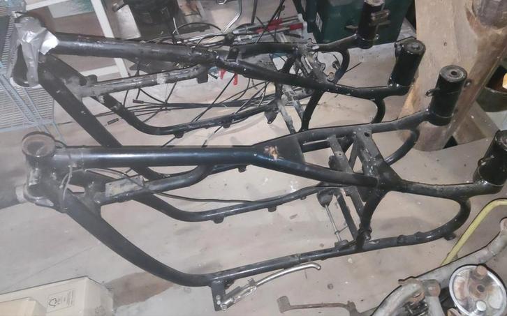 BMW swingarm frames.. 295€ per stuk., Motoren, Onderdelen | Oldtimers, Ophalen