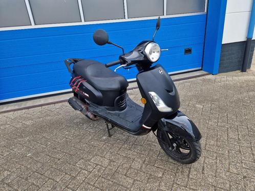 HANDEL / KOOPJE : Sym fiddle II bj 2021 brom scooter 45km, Fietsen en Brommers, Scooters | SYM, Gebruikt, Fiddle, Ophalen