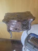 Oud sierlijk metalen sieraden kistje, Antiek en Kunst, Ophalen of Verzenden