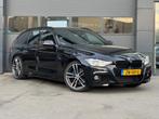 BMW 3-serie Touring 318i M Sport Corporate Lease Hud|Pano|Ca, Auto's, Automaat, Gebruikt, Lichtsensor, 1465 kg