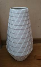 Mooie witte keramiek vaas 40 cm.hoogte, Ophalen, Wit, Aardewerk of Porselein, Zo goed als nieuw