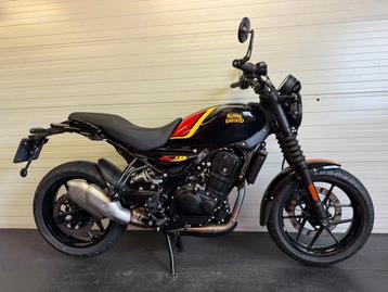 Jonge en gave Royal Enfield Guerrilla 450! beschikbaar voor biedingen