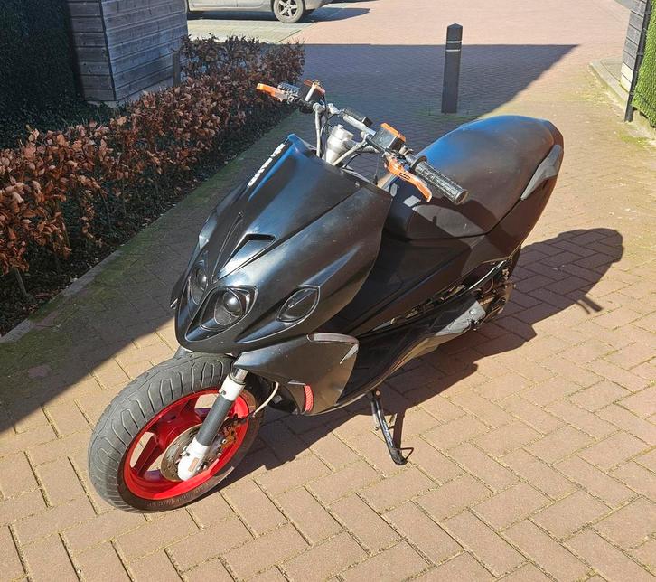 Malaguti phantom f12 R full malossi.!, Fietsen en Brommers, Scooters | Overige merken, Zo goed als nieuw, Ophalen