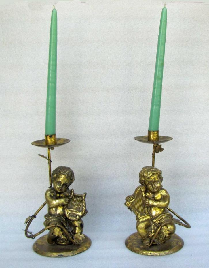 Set kandelaren met jongetje met lier en met Keltische harpje, Antiek en Kunst, Antiek | Kandelaars, Overige materialen, Ophalen of Verzenden