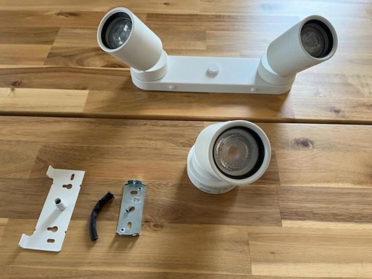 Ikea Nymane enkele plafondspot en wandspot dubbel - zgan, Huis en Inrichting, Lampen | Spots, Zo goed als nieuw, Plafondspot of Wandspot