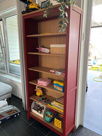 HEMNES Ikea Boekenkast Speelgoedkast rood beschikbaar voor biedingen