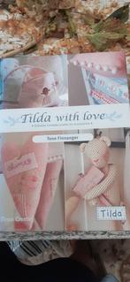 Prachtig boek Tilda with Love van Tone Finnanger, Boeken, Hobby en Vrije tijd, Ophalen, Zo goed als nieuw, Borduren en Naaien