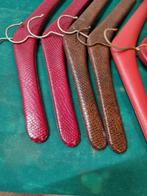 kleerhangers vintage rood bruin, Kleding | Dames, Kledinghangers, Ophalen of Verzenden