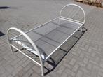 ACT0010 Metalen logeer bed, Huis en Inrichting, Ophalen, 90 cm, Eenpersoons, Wit