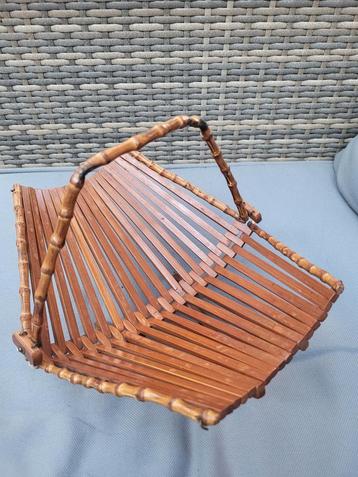 Vintage jaren 60 Opvouwbare Bamboe ~ Houten Fruitschaal beschikbaar voor biedingen